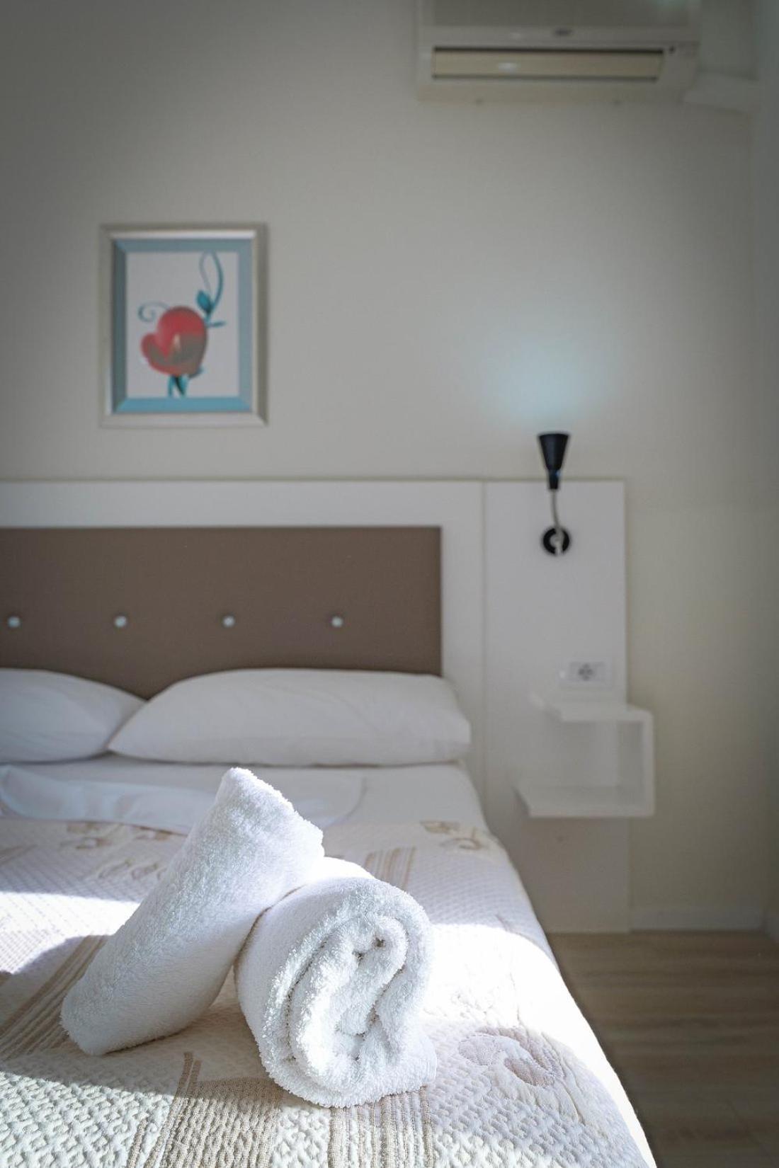 Helia Seaside Hotel Sarandë 외부 사진