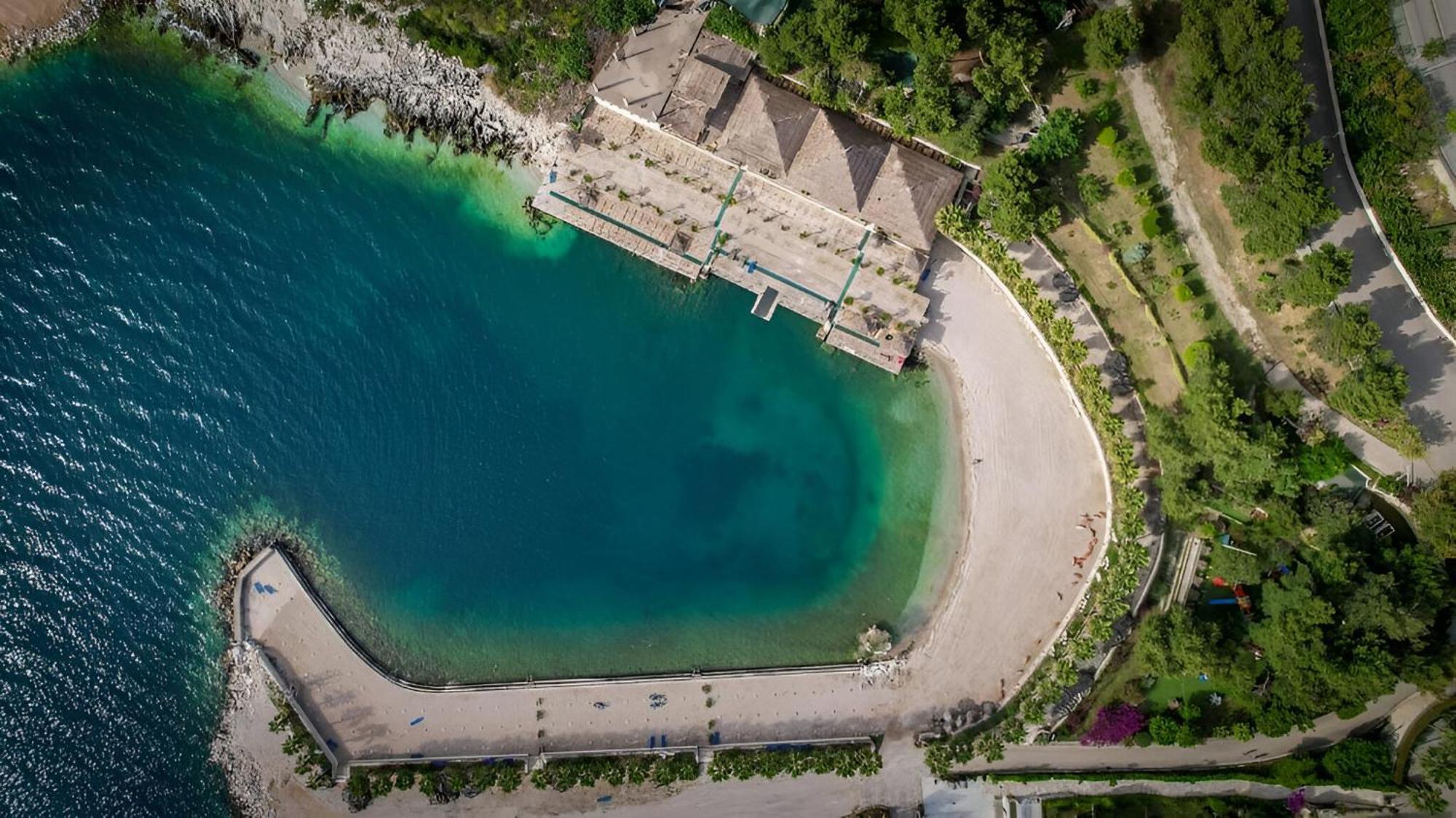 Helia Seaside Hotel Sarandë 외부 사진