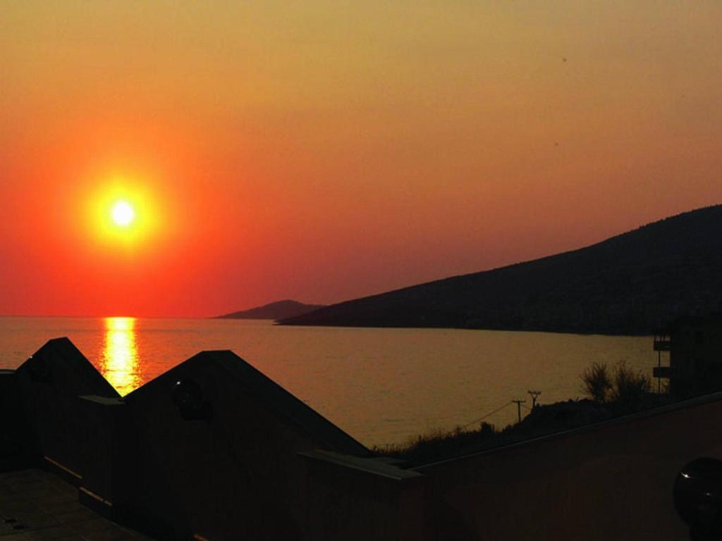 Helia Seaside Hotel Sarandë 외부 사진