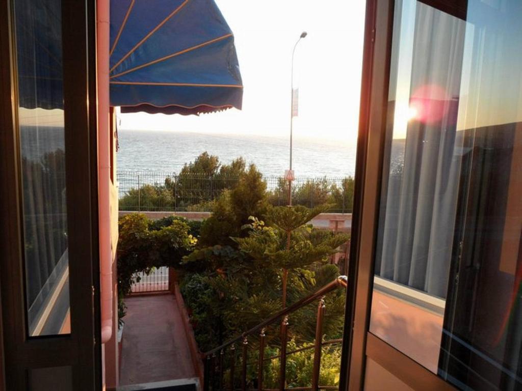 Helia Seaside Hotel Sarandë 외부 사진